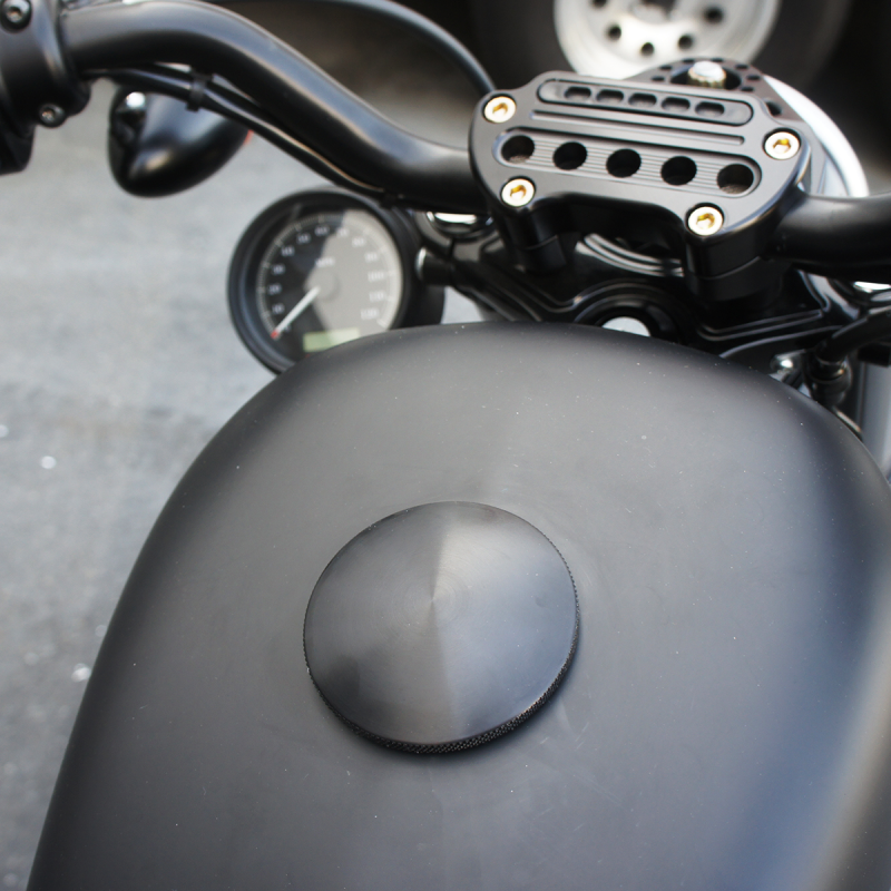 JOKER MACHINE CAP FUEL KNURL BLK 96-18 10-444B