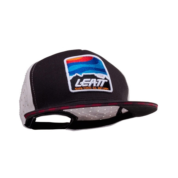 LEATT CAP TECH WH/BK S/XL LEATT 5024400140