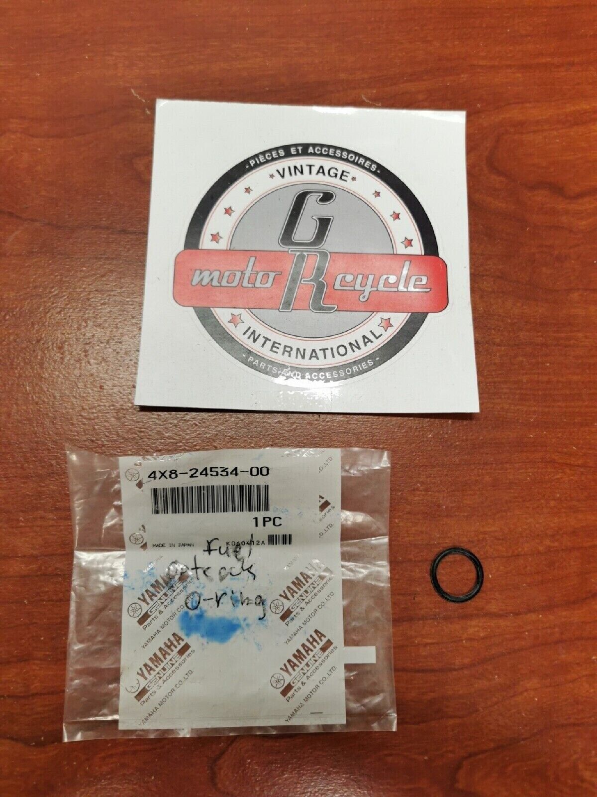 NOS Yamaha COCK SEAL 4X8-24534-00-00 Y70