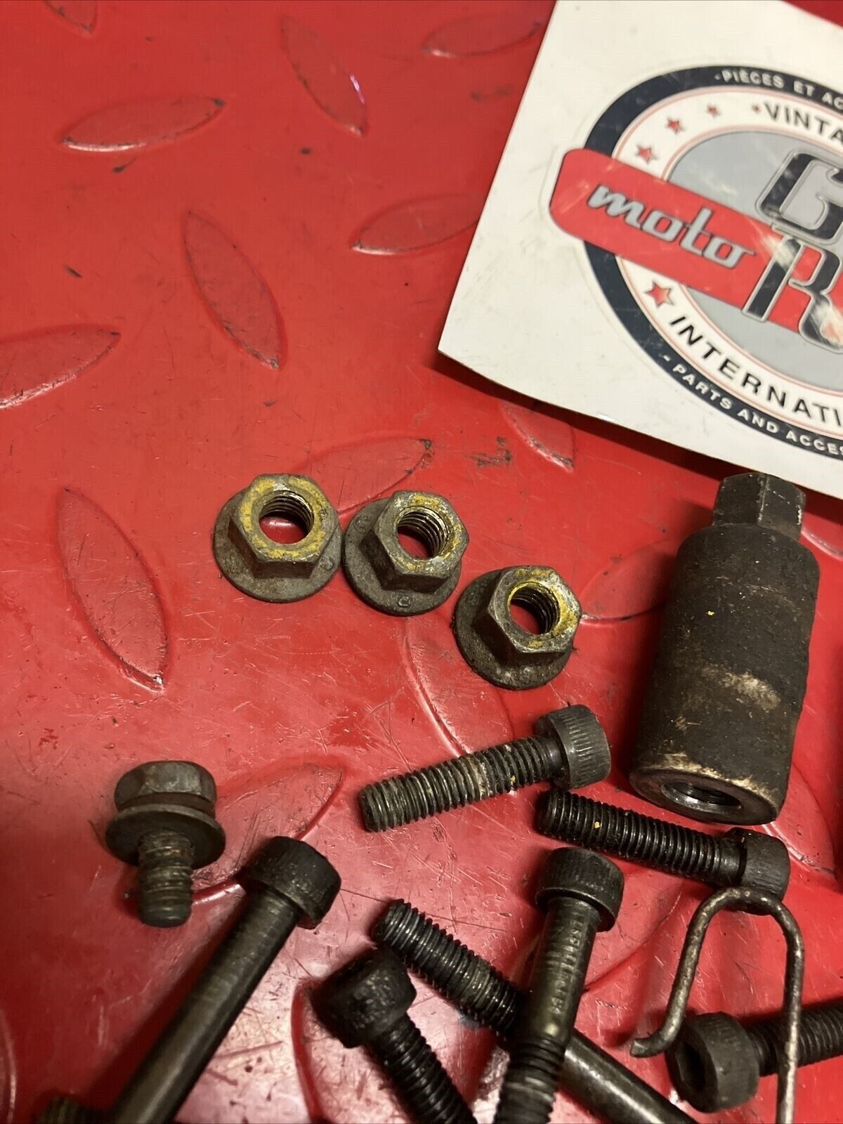Yamaha DT250 1977 engine motor crankcase cover cylinder hardware nut bolt