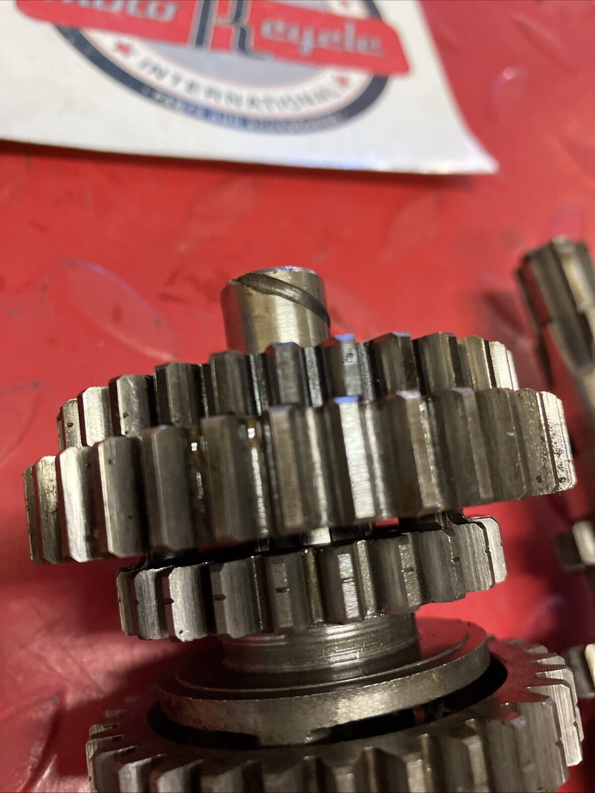 Kawasaki G5 1972 transmission mainshaft countershaft input drive gear 2