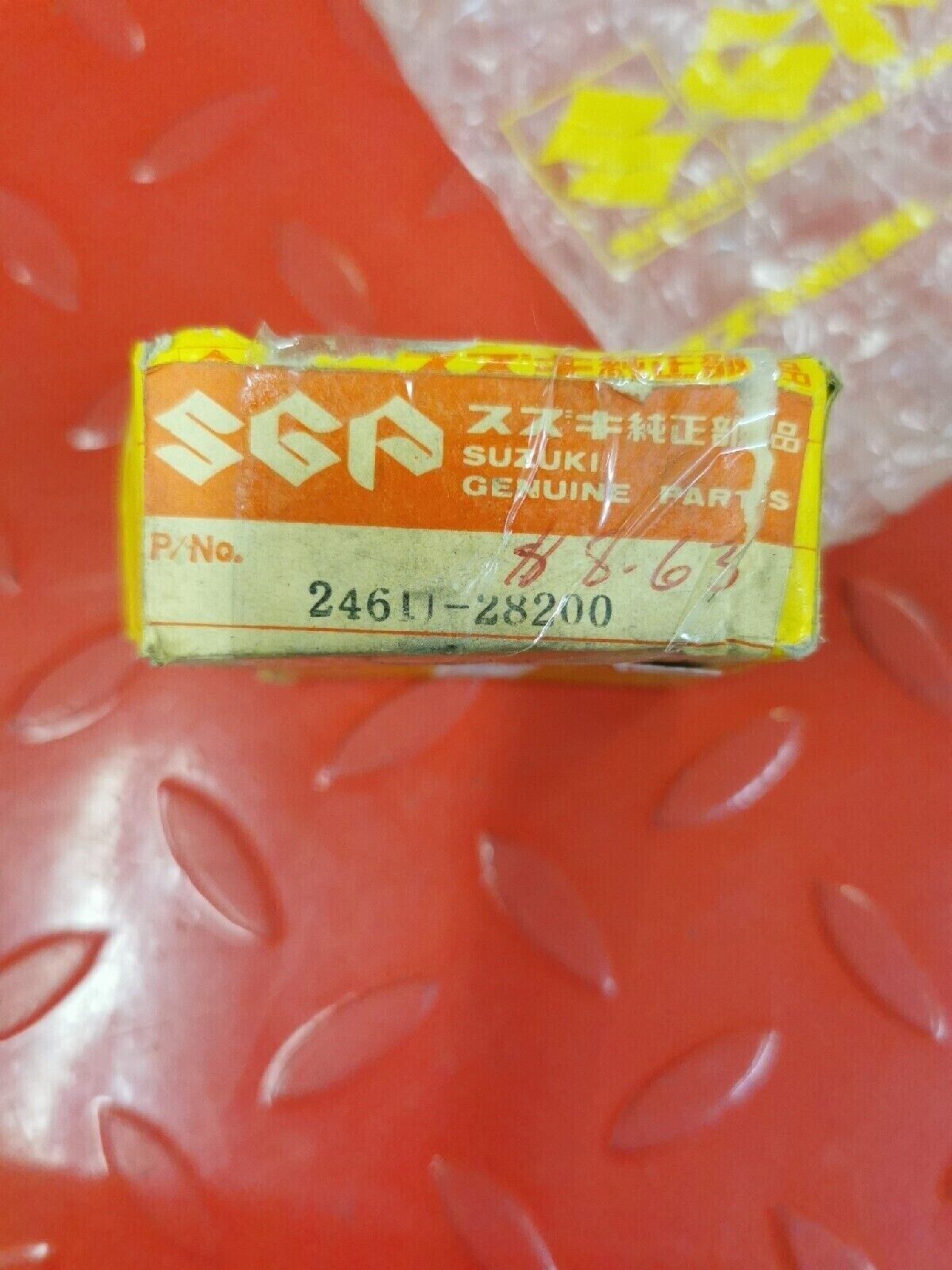 NOS SUZUKI TC125 1972 - 1976  GEAR  REDUCTION  24611-28200 S12