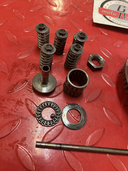 Suzuki RM125 1985 complete clutch basket hub pressure plate 1984 21200-14103