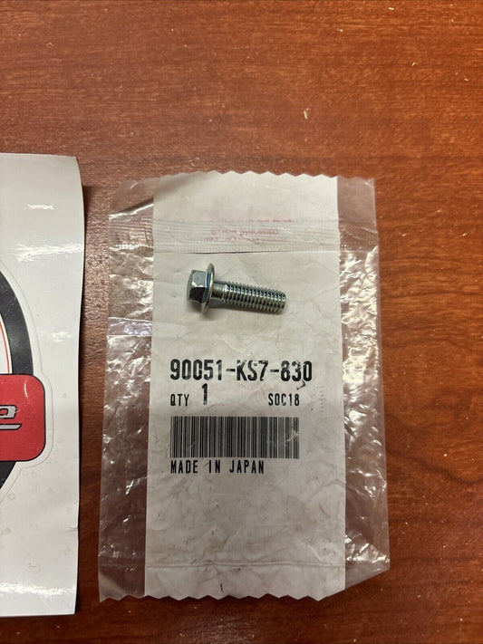 NOS Honda CR125R CR250R RVT1000R VFR800FI FLANGE BOLT 6X20 90051-KS7-830 H135