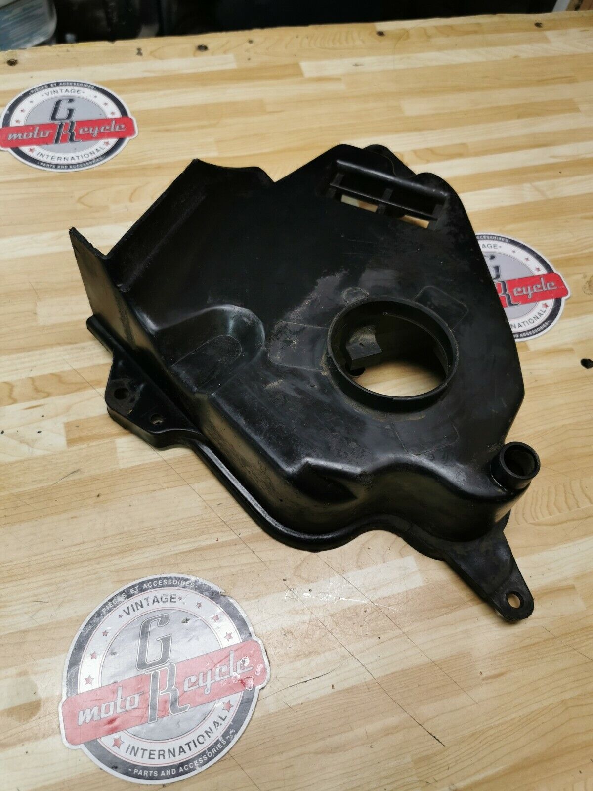Yamaha YZ125 1982 airbox air box cleaner filter case housing