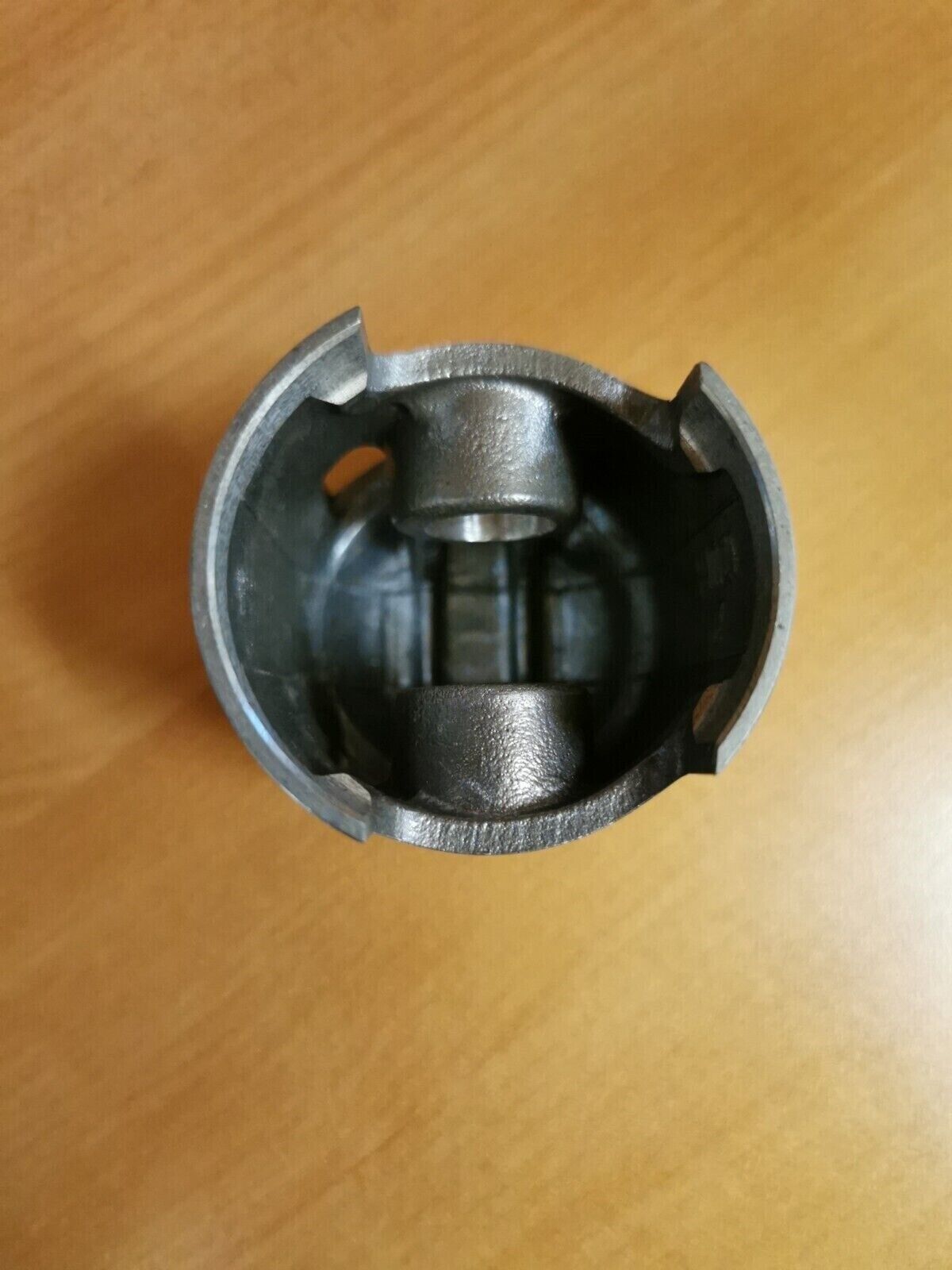 NOS YAMAHA  YCS1  1968  1967  PISTON  STD  237-11631-00  Y47