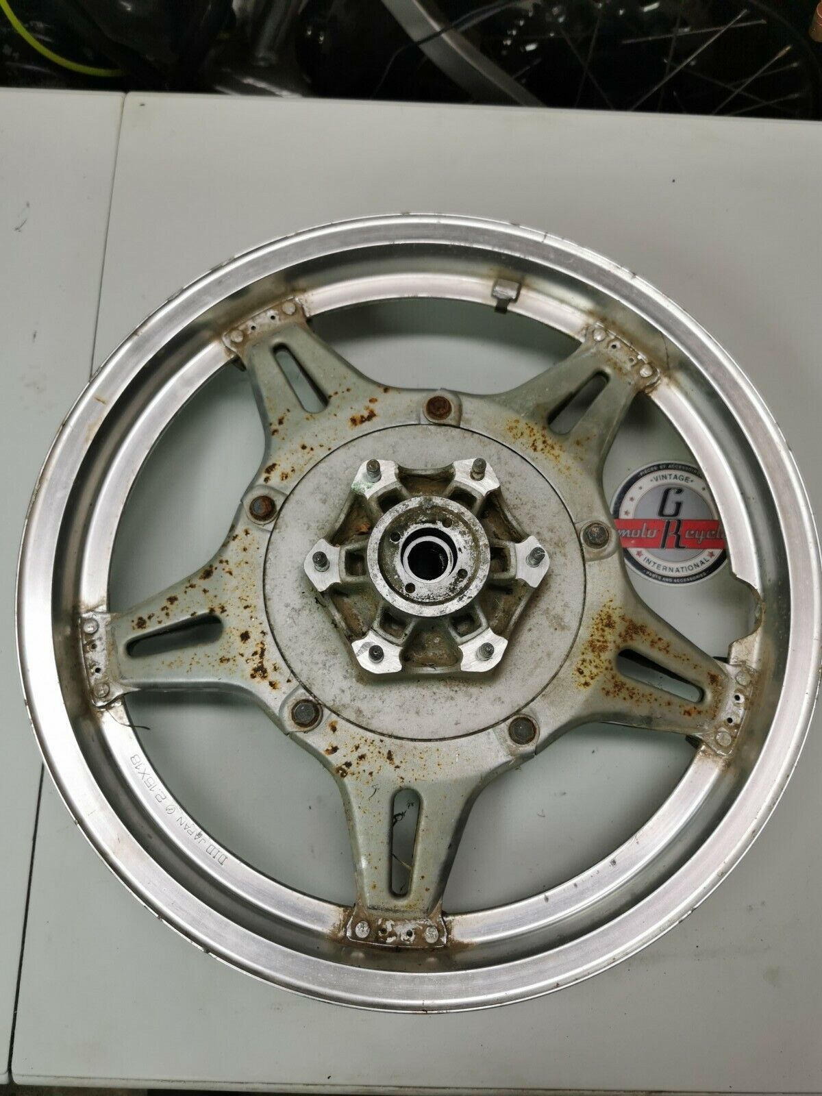 Honda CB750F 1978 back rear wheel rim 1977 2.15 x 18