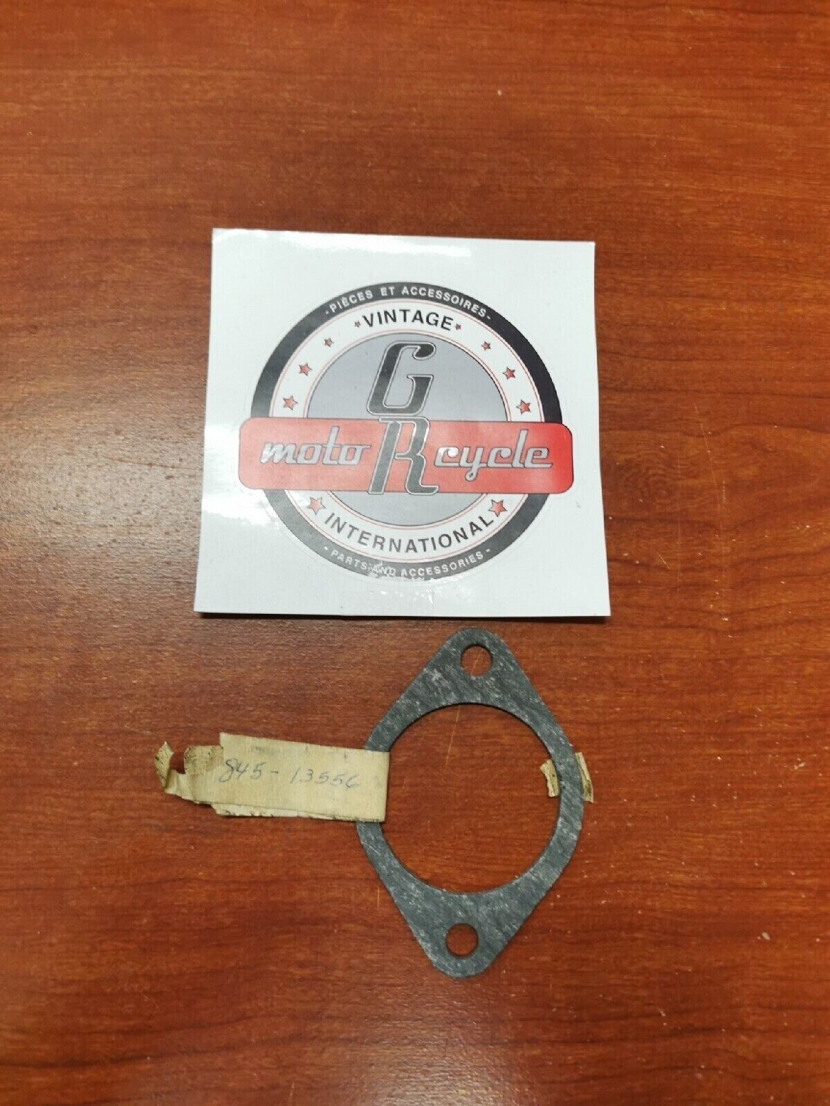 NOS Yamaha 1972 1973 GP292 INTAKE MANIFOLD GASKET 845-13556-00-00 Y78