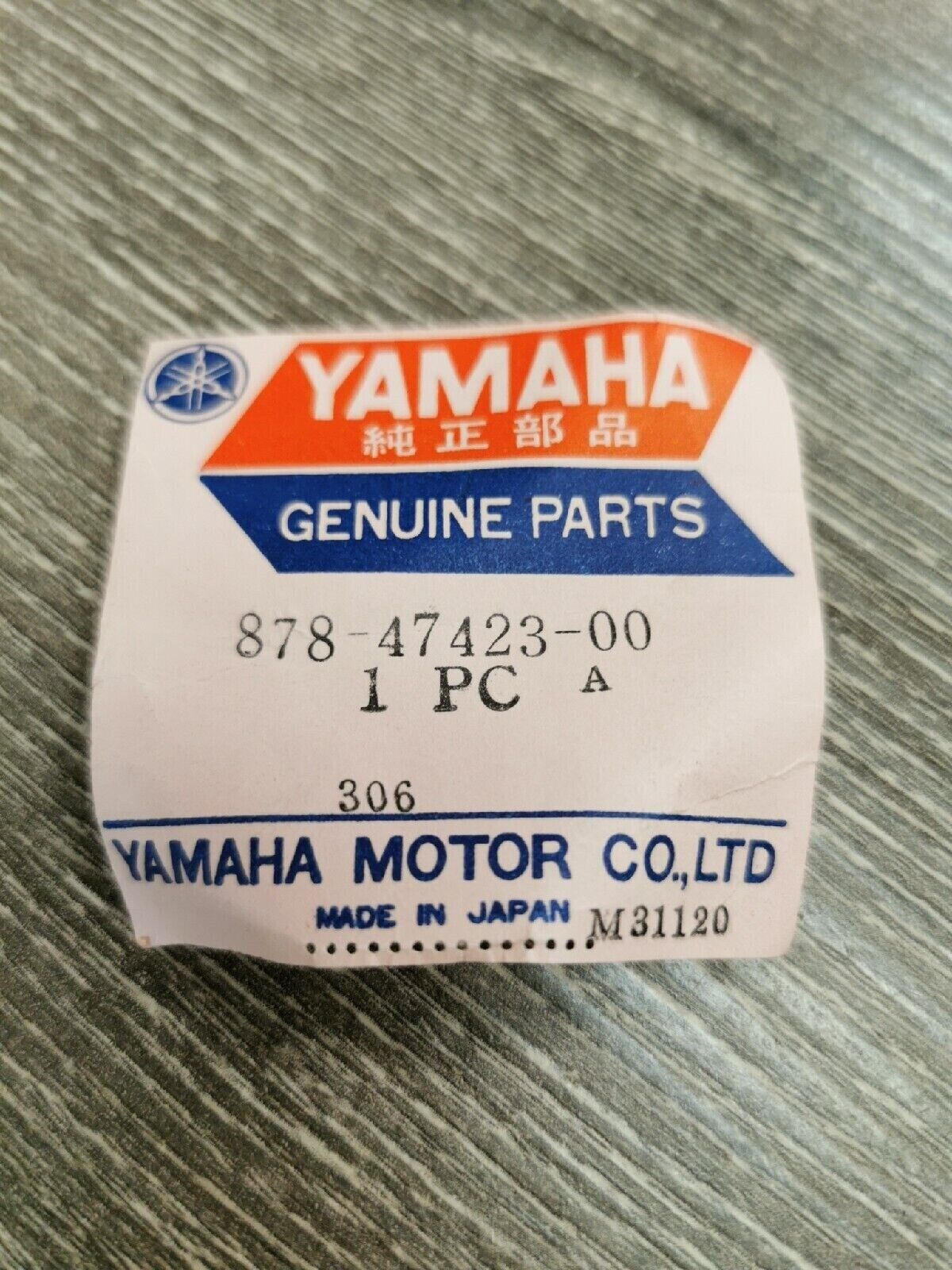NOS YAMAHA GPX338 GPX433 SLIDING RUNNER 3 878-47423-00-00 Y53