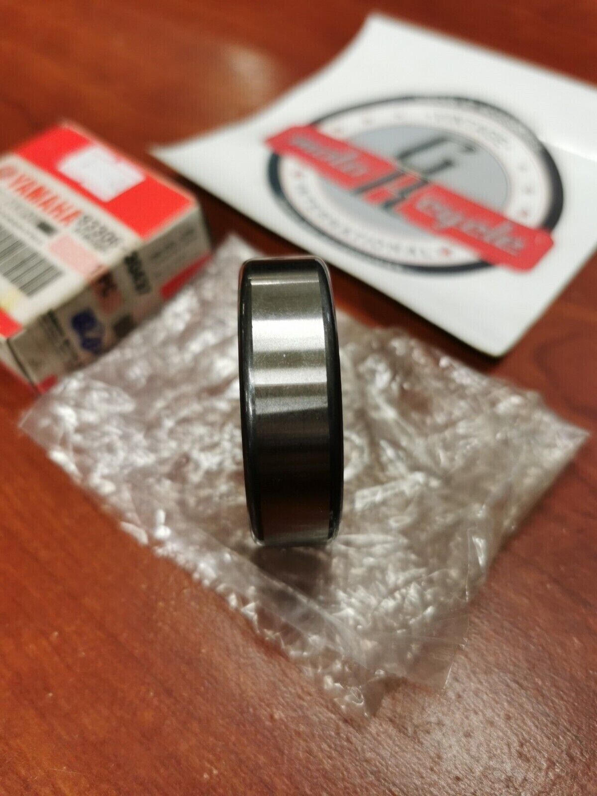 NEW NOS Yamaha XV17 XV19 XVS95 XV250 XVS13 FZR1000 BEARING 93306-30437-00 Y93