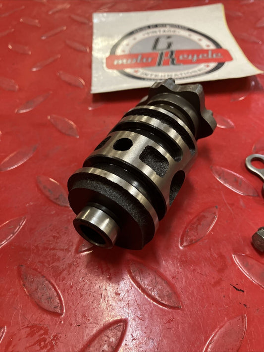 Kawasaki KDX200 1987 gearshift gear shift change mechanism cam drum lever arm