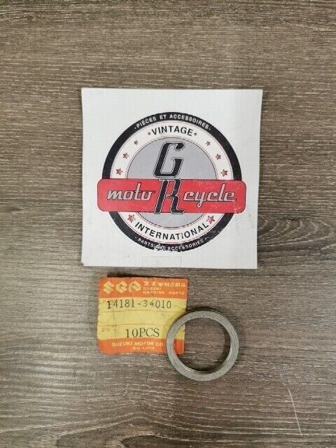 NOS SUZUKI GT550 1972 - 1977 GASKET EXHAUST PIPE 14181-34010 S56