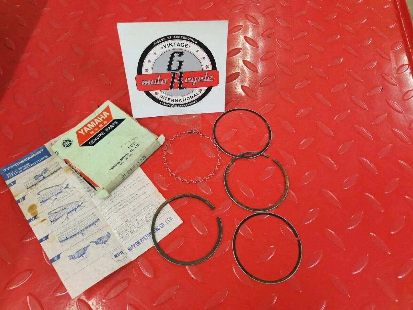 NOS YAMAHA TX500 XS500 1973 - 1975 PISTON RING SET 1ST 371-11610-13-00 Y51