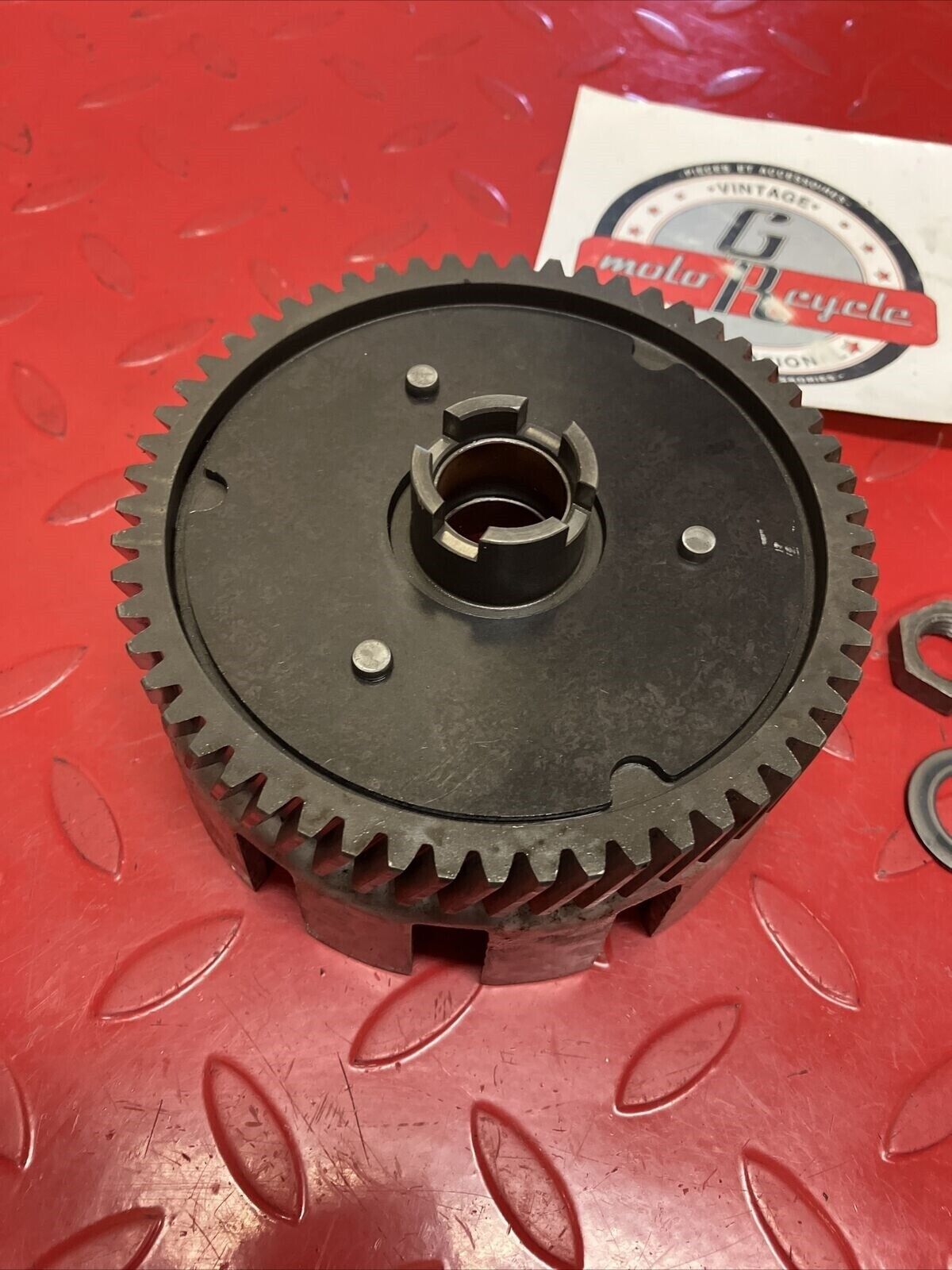 Suzuki RV125 1973 clutch basket hub pressure plate assembly