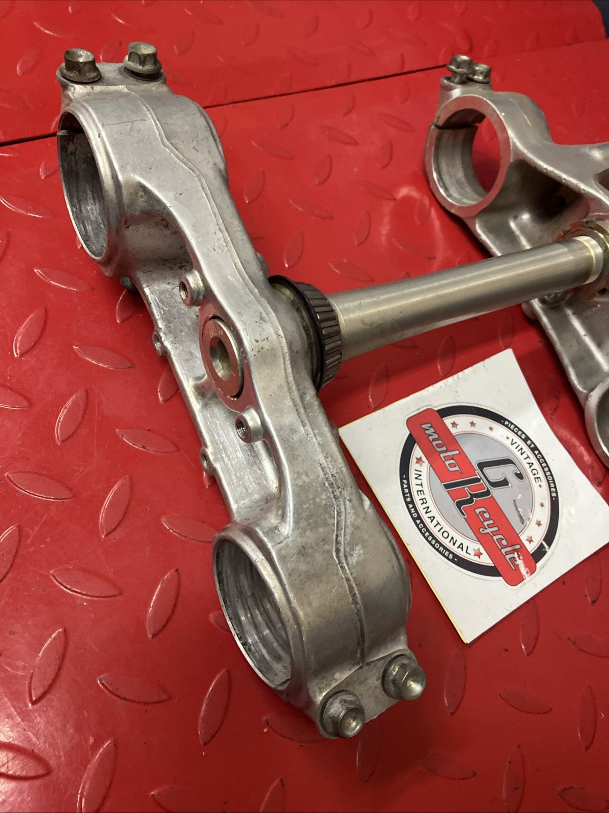Honda CR250R 1991 Steering stem top bridge triple tree clamp 1990