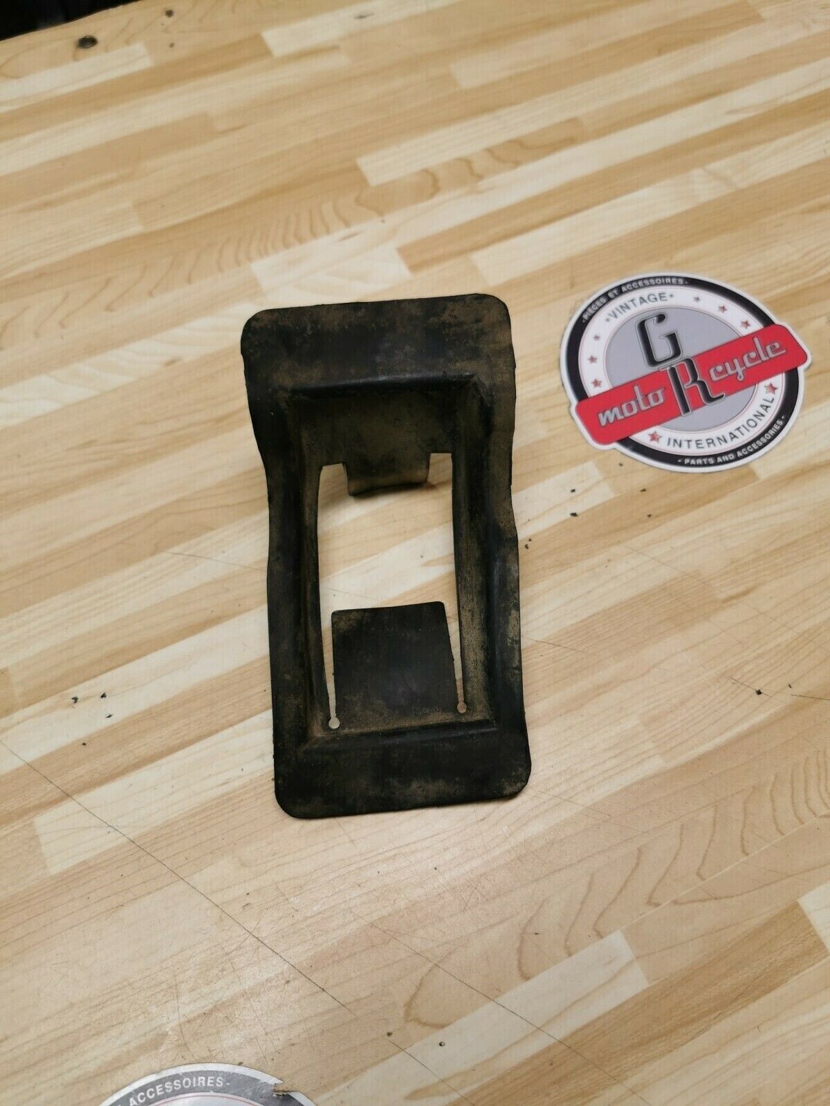 Kawasaki KDX200 1986 rear inner fender rubber air filter flap 1987 1988