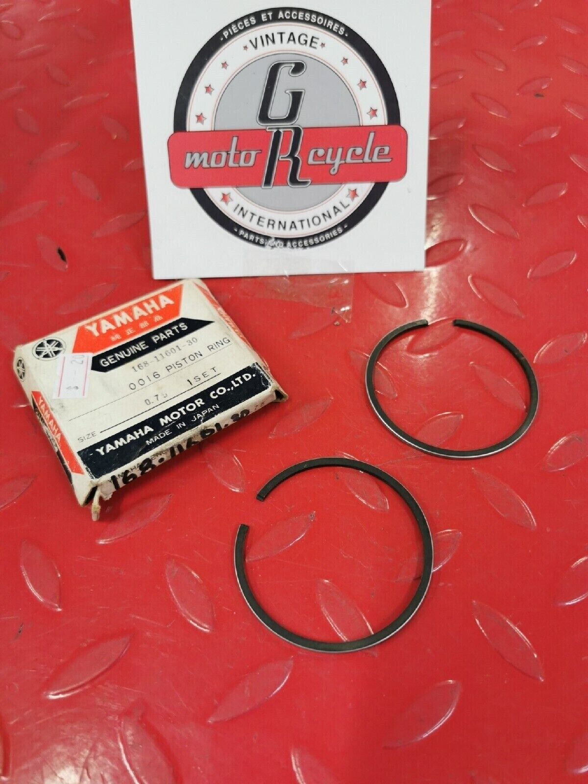 NOS YAMAHA YR1 1968 PISTON RING 0.75 168-11601-30 Y51