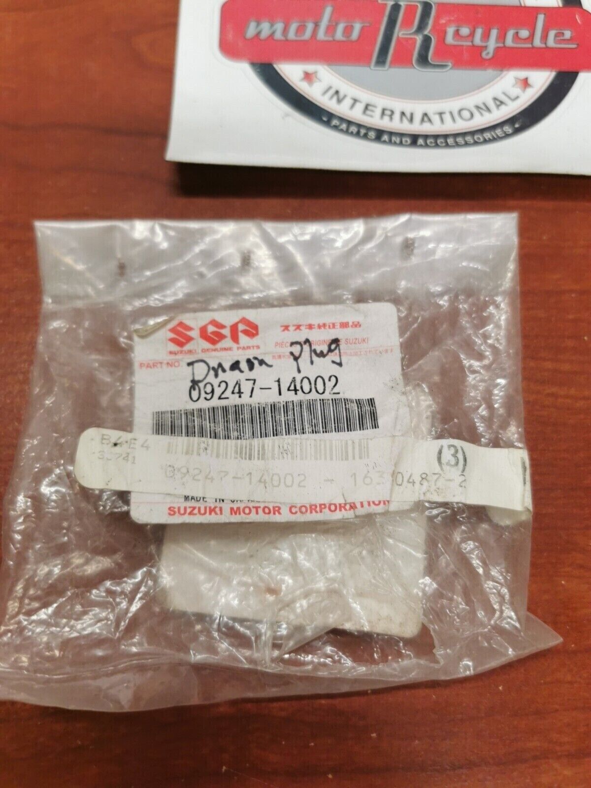 NOS Suzuki TC125 TS125 TL1000 DR650 TS185 GS650 DRAIN PLUG 09247-14002 S17