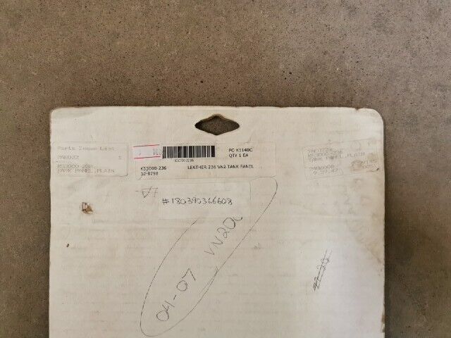 NOS Kawasaki 2004 - 2007 VN2000 TANK PANEL PLAIN K53000-236 K37