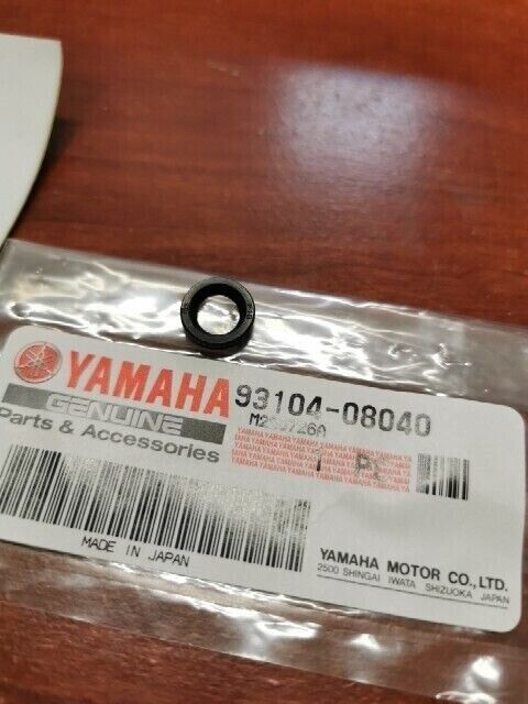 NOS Yamaha XS500 YZ65 YZ85 YZ125 YZ250 OIL SEAL (8X12X3-371) 93104-08040-00 Y107