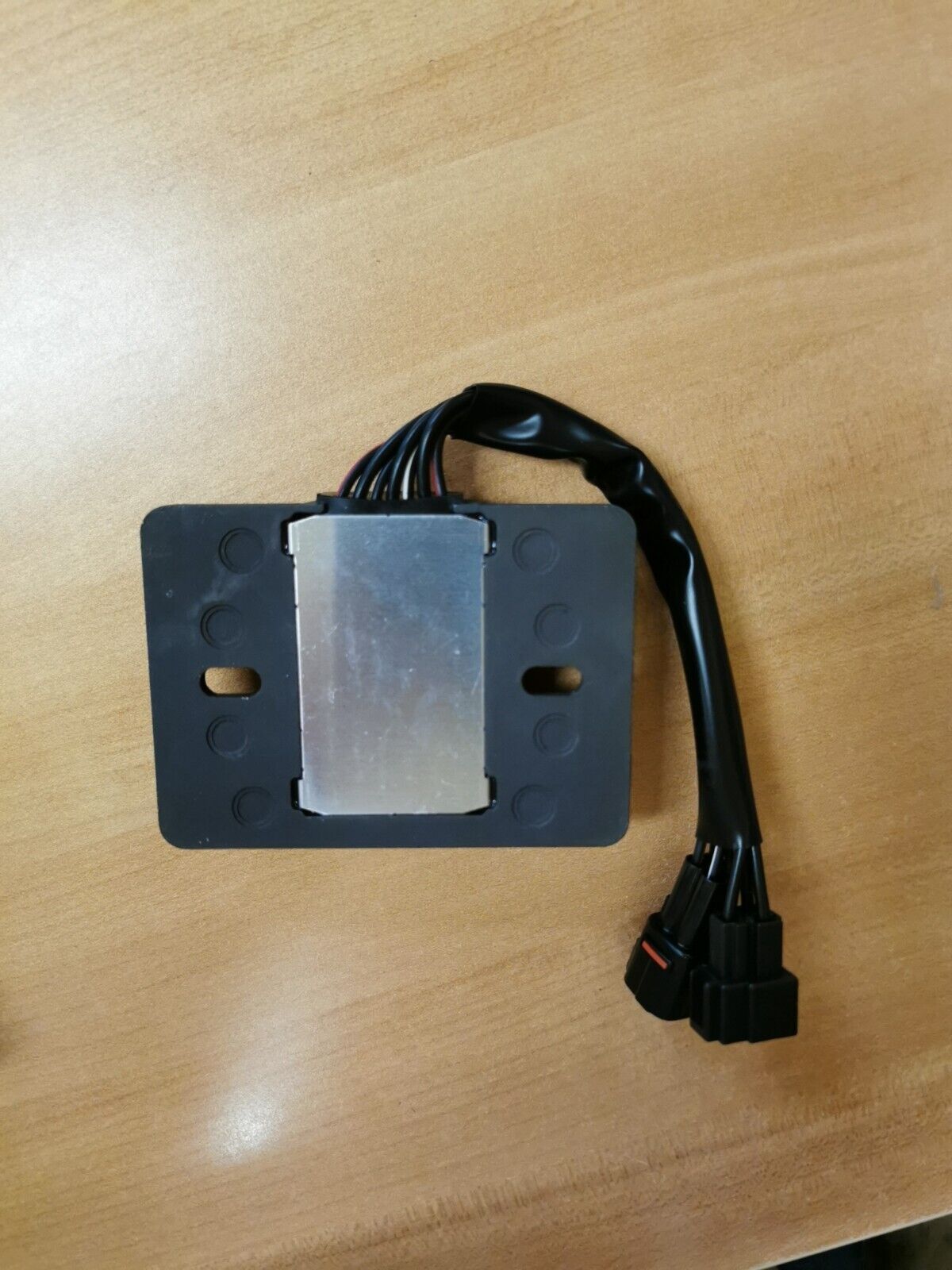 NOS SUZUKI GSF1250 GSX650 2008 - 2010 RECTIFIER 32800-47820-RX0 S9