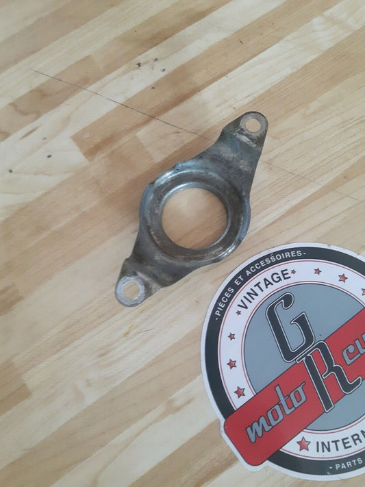 Yamaha YZ250F 2010 transmission countershaft sprocket cover plate