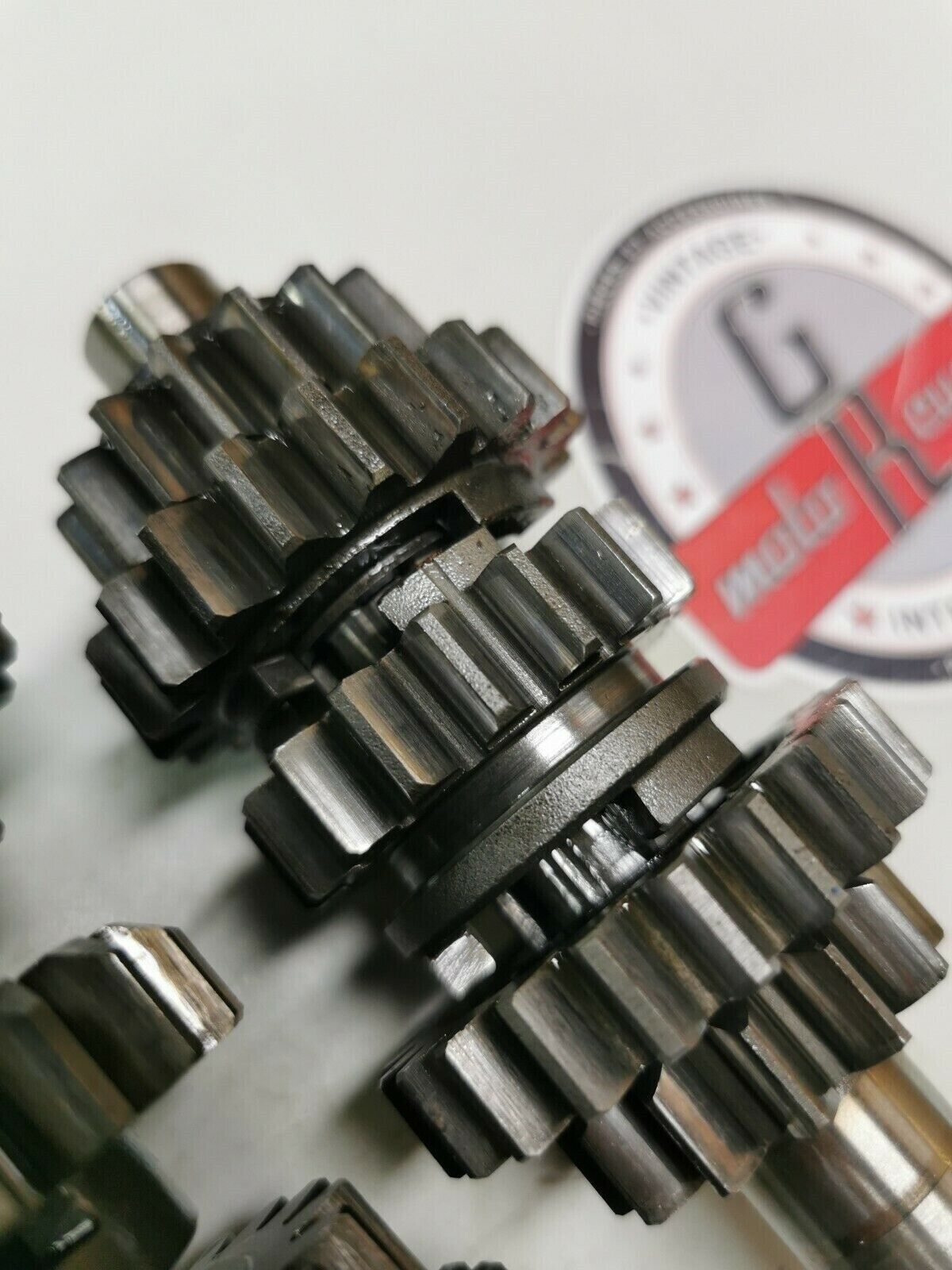 Suzuki RM250 1976 transmission mainshaft countershaft main counter shaft gear