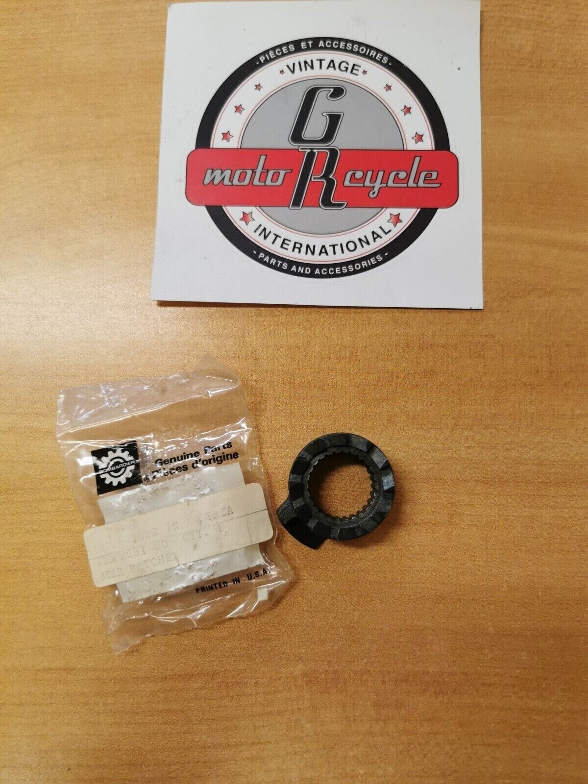 NOS CAN-AM MX TNT KICKSTARTER RATCHET  GEAR 420-228-180  CA2