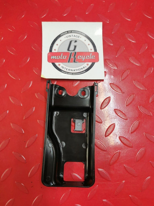 NOS YAMAHA QT50 1979 - 1987 PANEL FRONT 2 3L8-23397-00-00 Y28