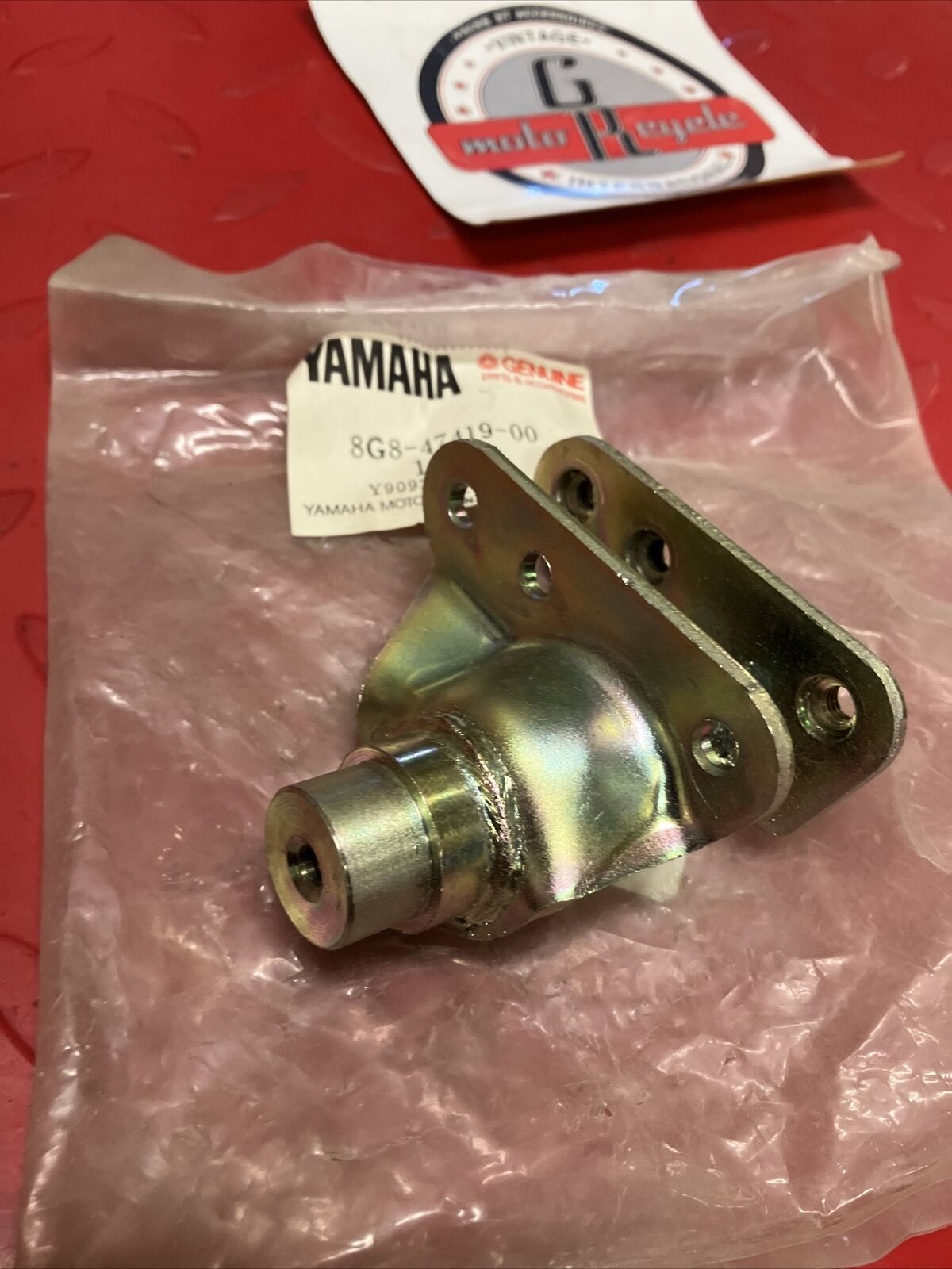 NOS YAMAHA ET340 BRACKET 7 8G8-47419-00-00 Y59