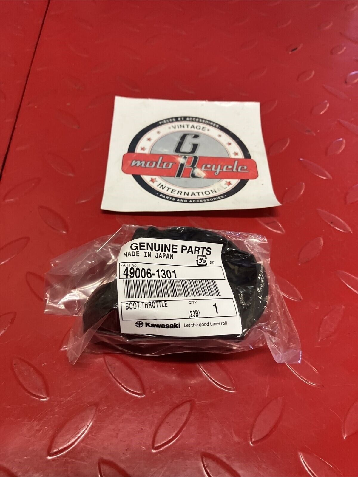 NEW KAWASAKI KX125 KX250 1996 - 2008 TWIST THROTTLE BOOT RUBBER COVER K100