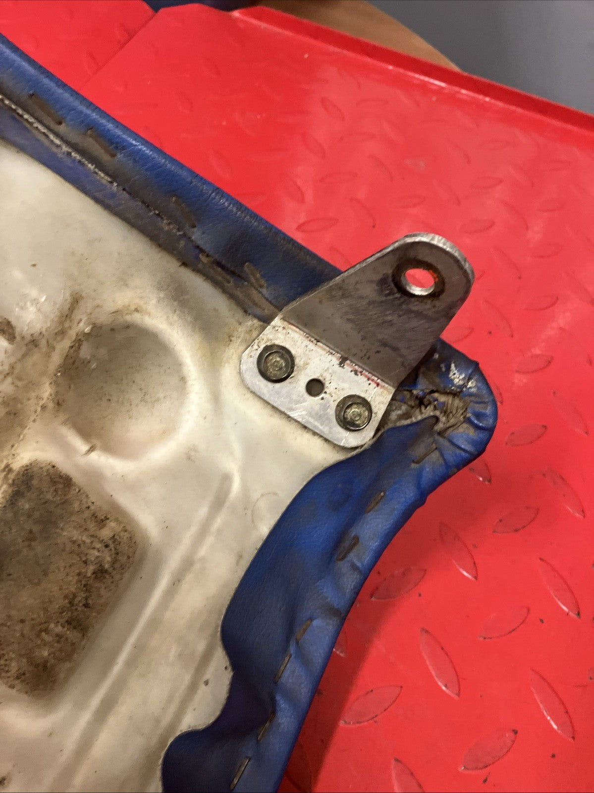 Honda CR250R 1984 seat saddle pan foam CR125R CR500R