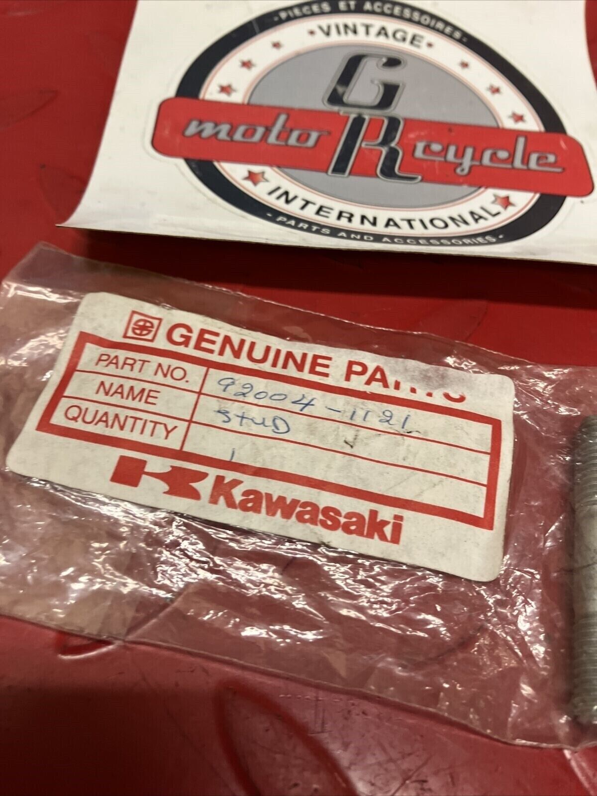 NOS KAWASAKI STUD 8X30 92004-1121 K13