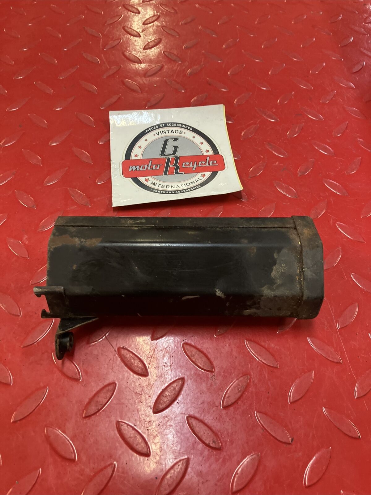 Kawasaki G5 1972 toolbox tool case box