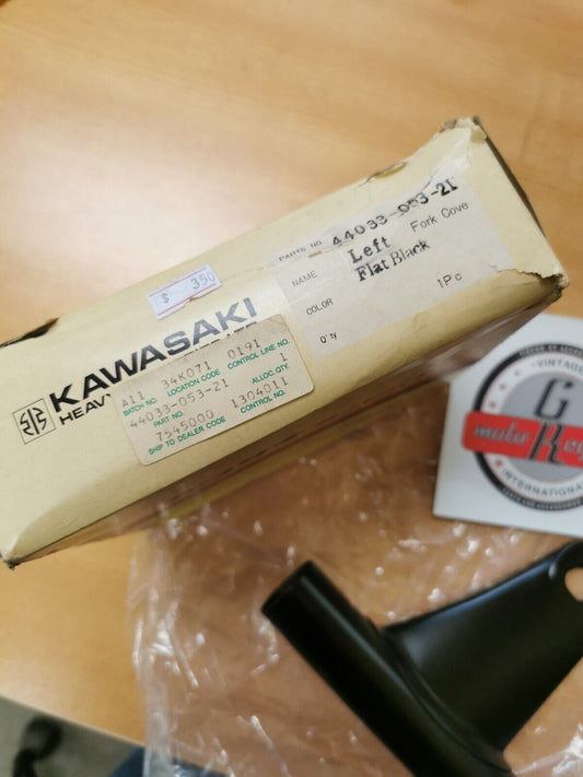 Nos Kawasaki KH 400 1976 - 1978 COVER L H FORK BLACK 44033-053-021   K4