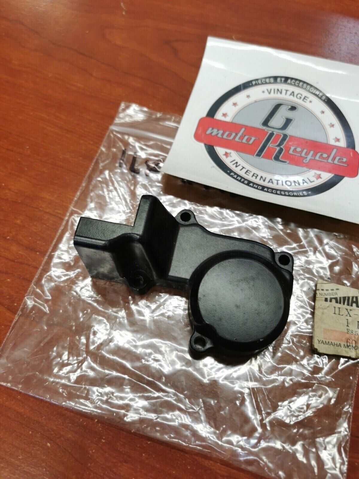 NOS Yamaha 1986 1987 YZ125 HOUSING 2 1LX-11992-00-00 Y85