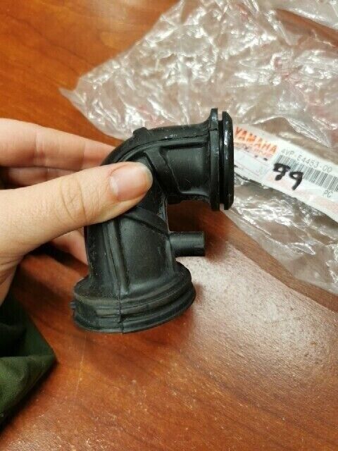 NEW NOS Yamaha 2002 - 2005 YW50 AIR CLEANER JOINT 4VP-E4453-00-00 Y102