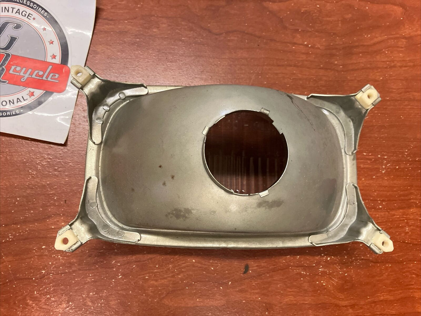 NOS Yamaha BR250 ET250 ET340 SRX440 VMX540 LENS 8A7-84320-00-00 Y165