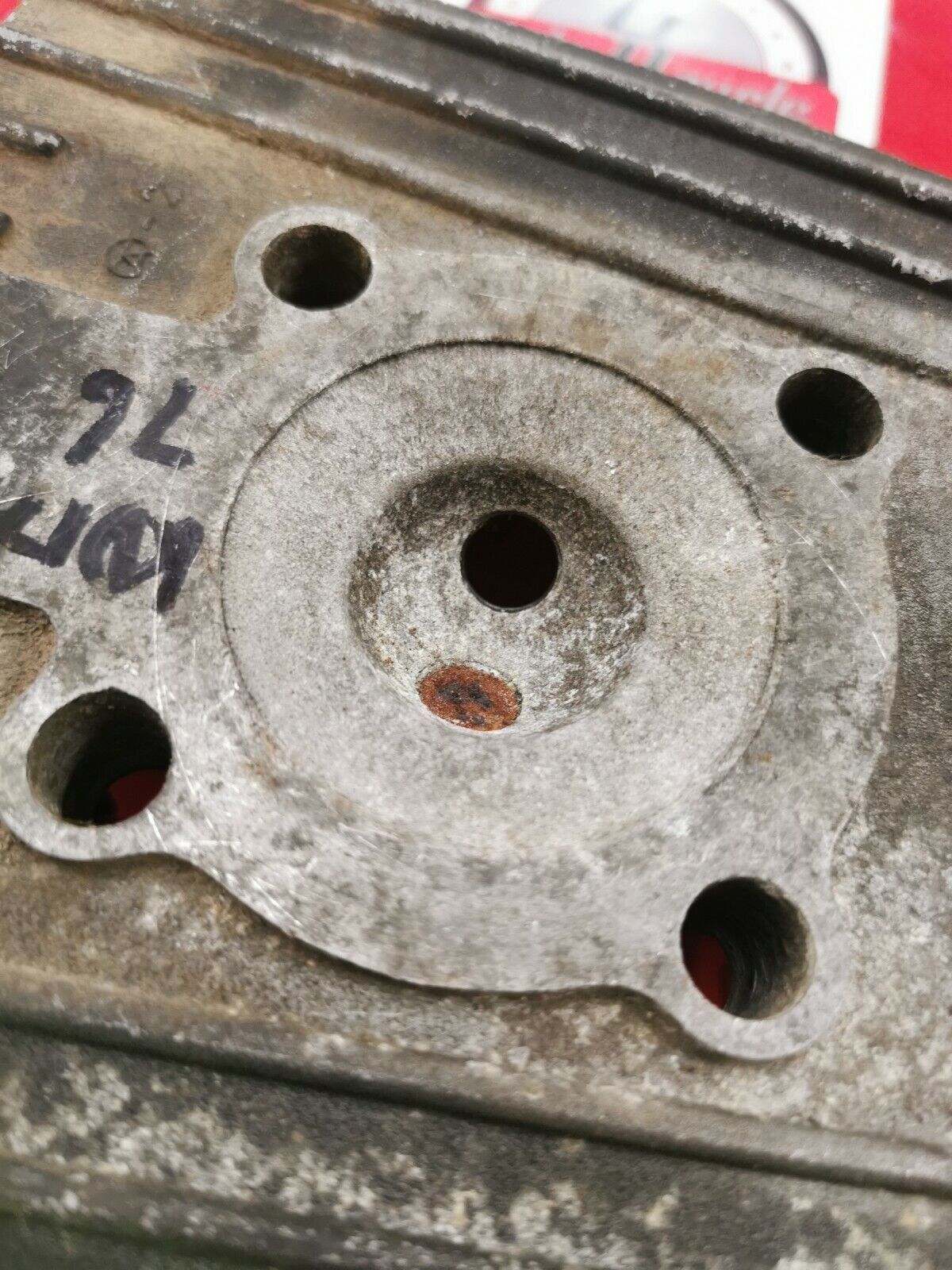 Kawasaki KD175 1976 cylinder head jug barrel cover T
