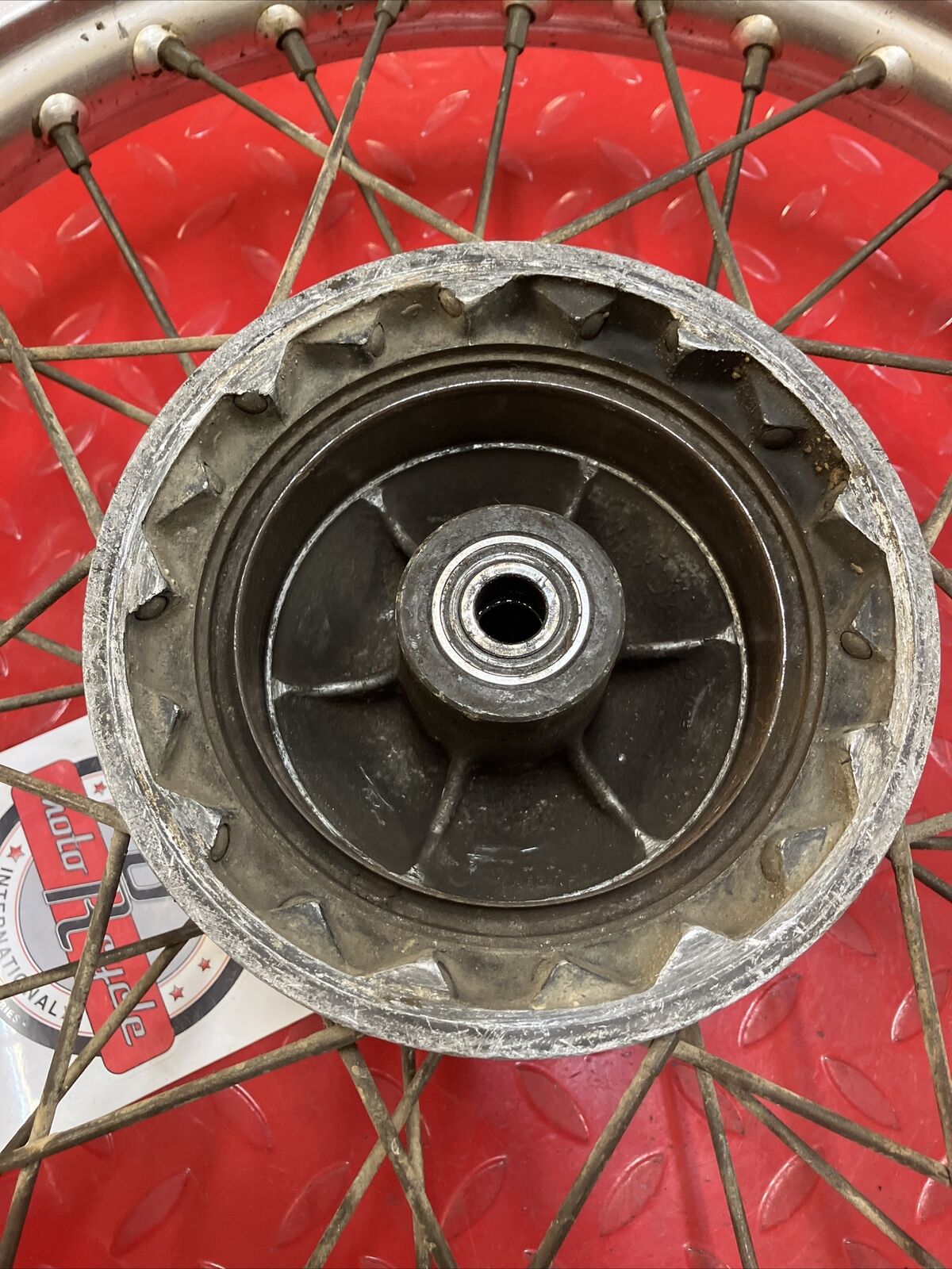 Suzuki RM125 1983 rear back wheel hub rim 64110-01B02