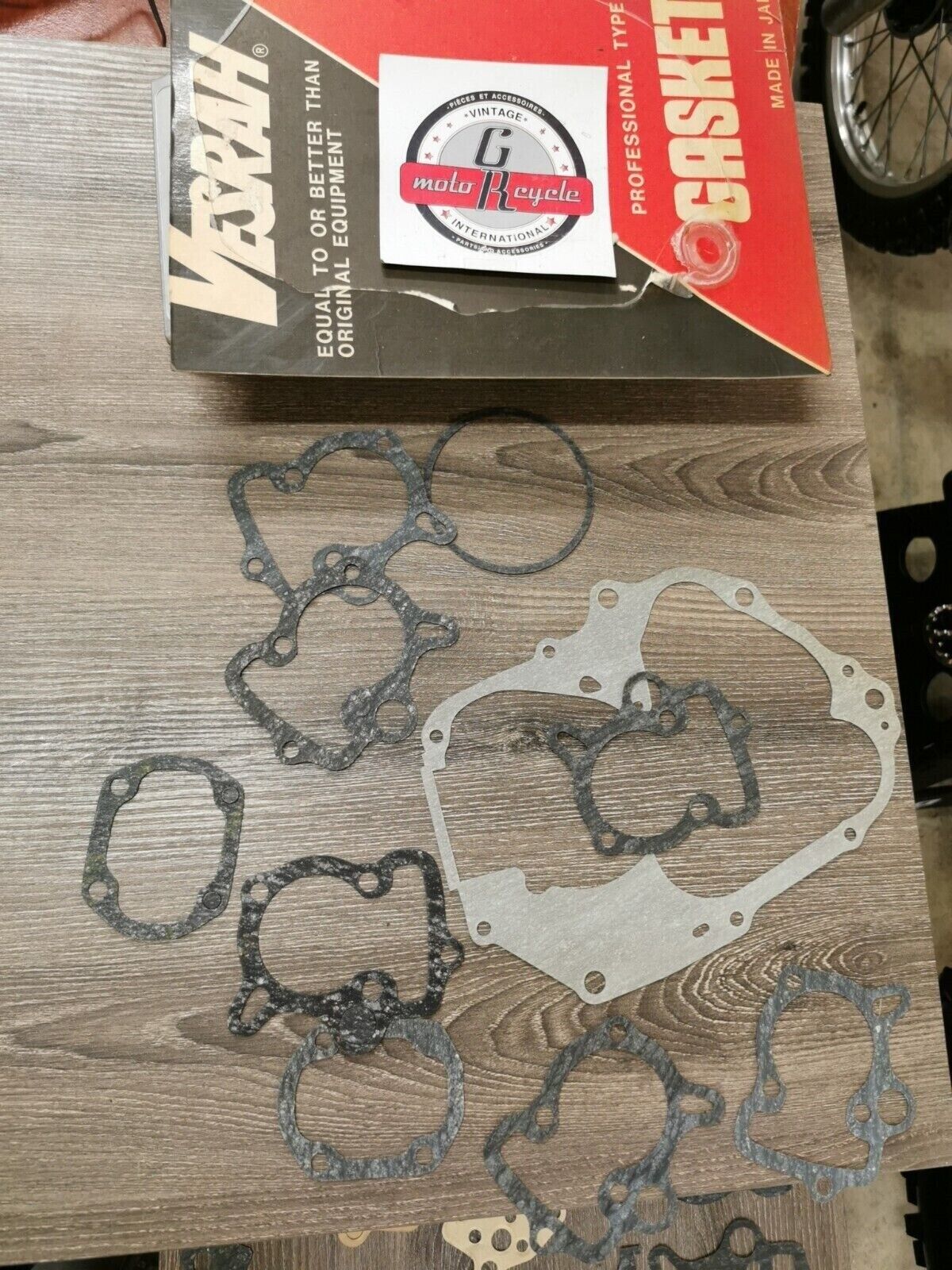 NOS VESRAH C70 CL70 1969 - 1979 INCOMPLETE GASKET KIT VG-112 /512 J46