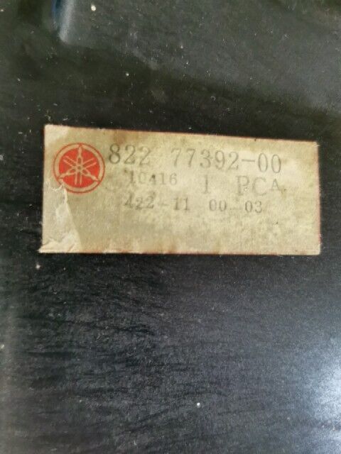 NOS YAMAHA EW433B EW433C GP643 SL338C COVER LUGGAGE BOX 822-77392-00-00 Y190