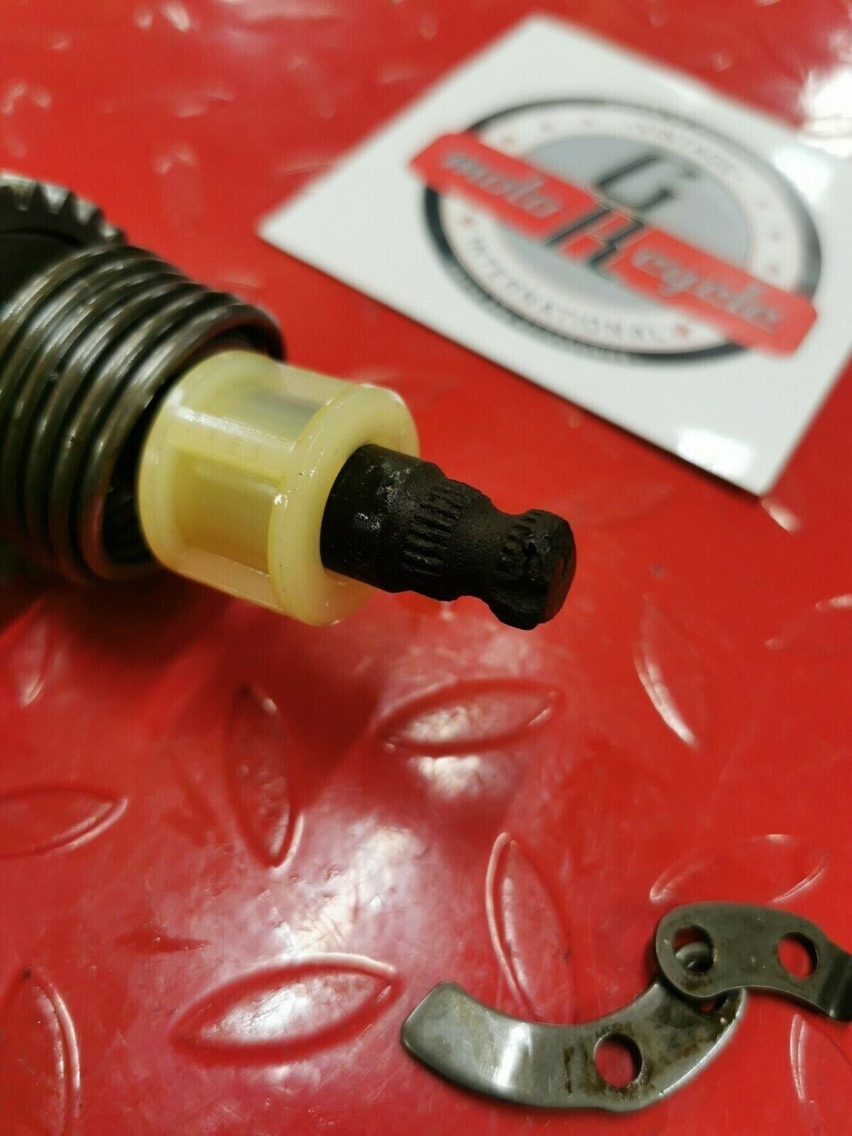 Kawasaki KX80 1979 kickstarter kick starter shaft spindle gear