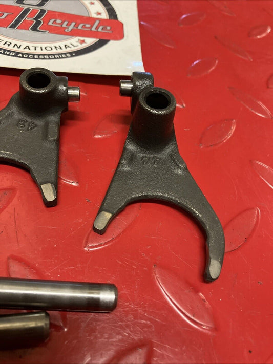 Kawasaki KDX200 1986 gearshift gear shift transmission forks 2