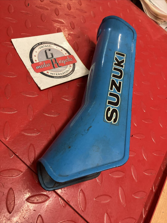 Suzuki RV90 1975 Top frame cover