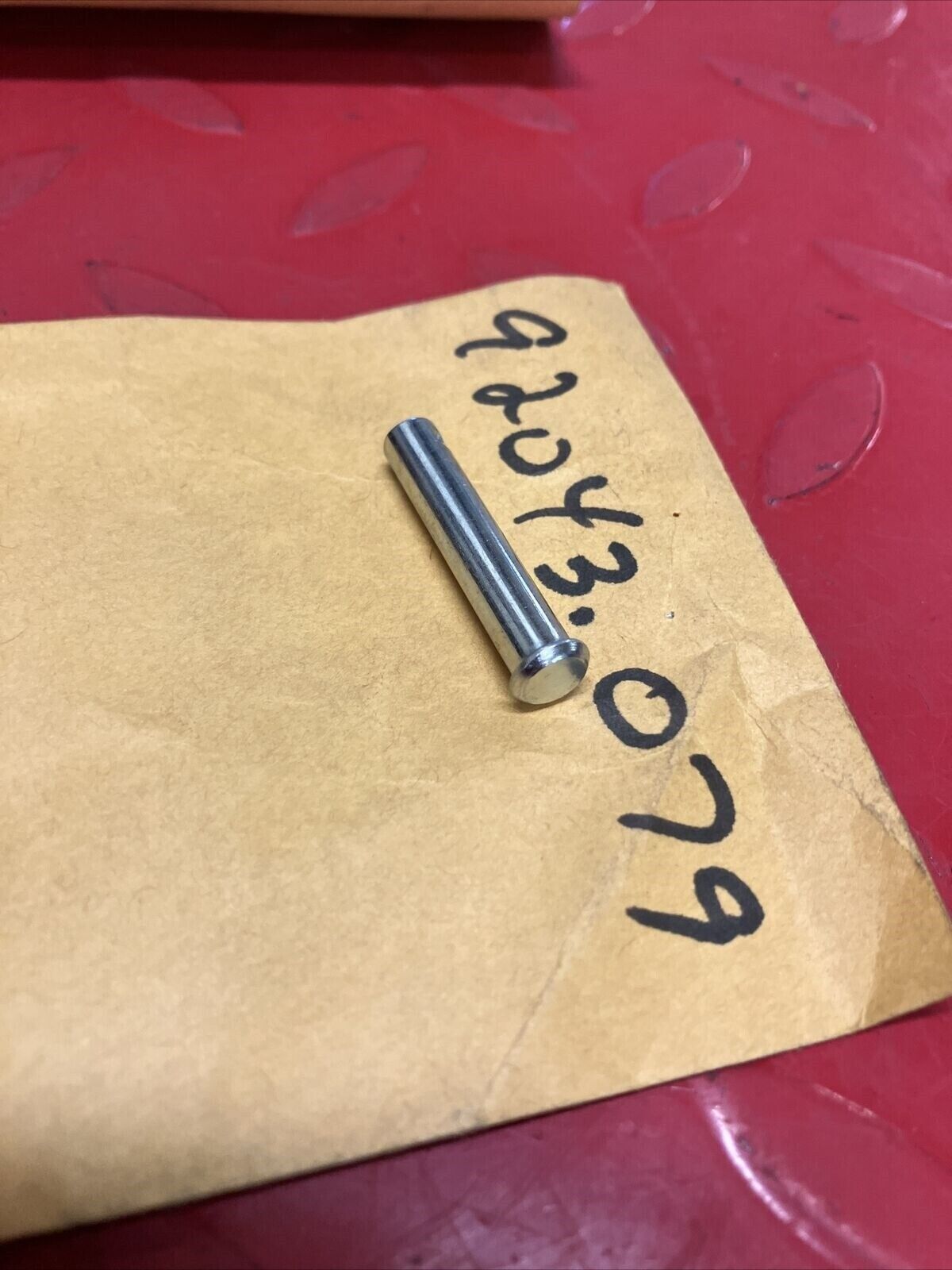 NOS KAWASAKI FOOTPEG PIN 92043-079 K19