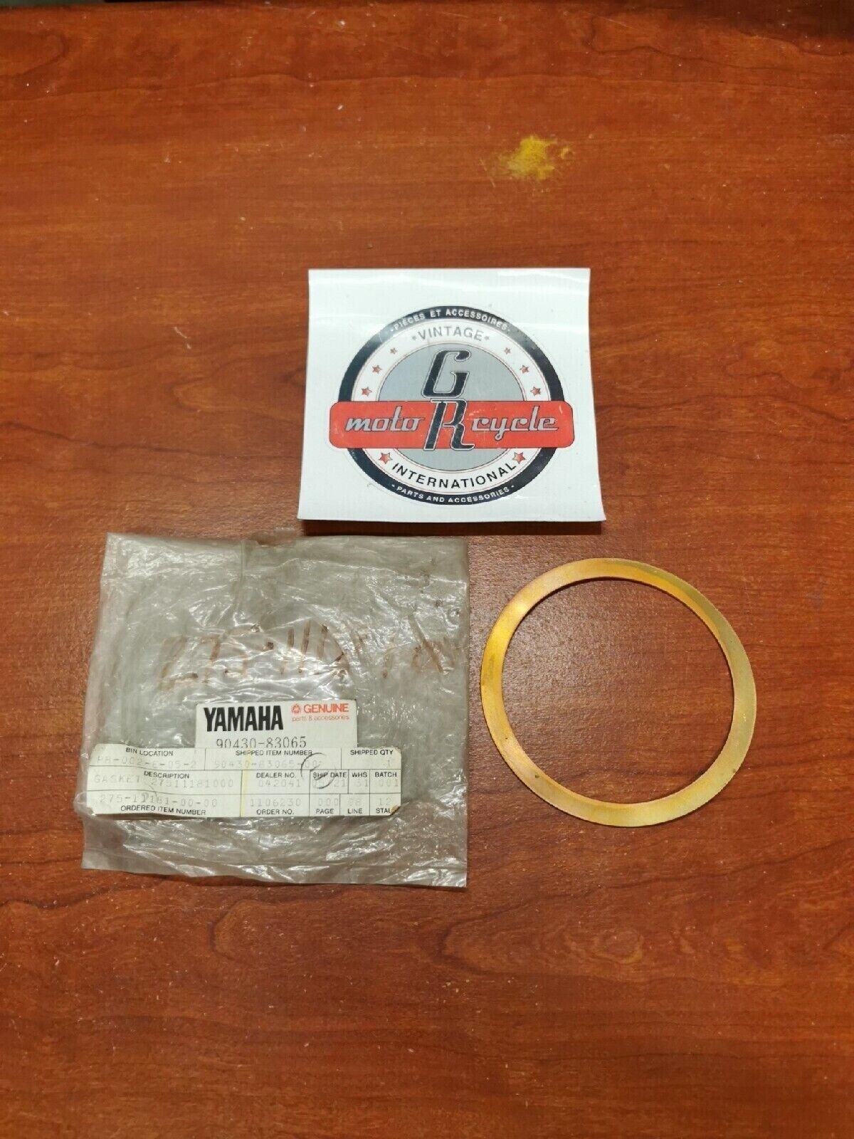 NOS Yamaha CYLINDER HEAD GASKET (275-11181-00) 90430-83065-00 Y72