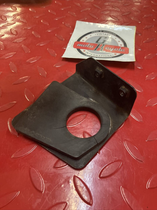 Suzuki RV90 1976 fuel tank pump packing set bracket plate