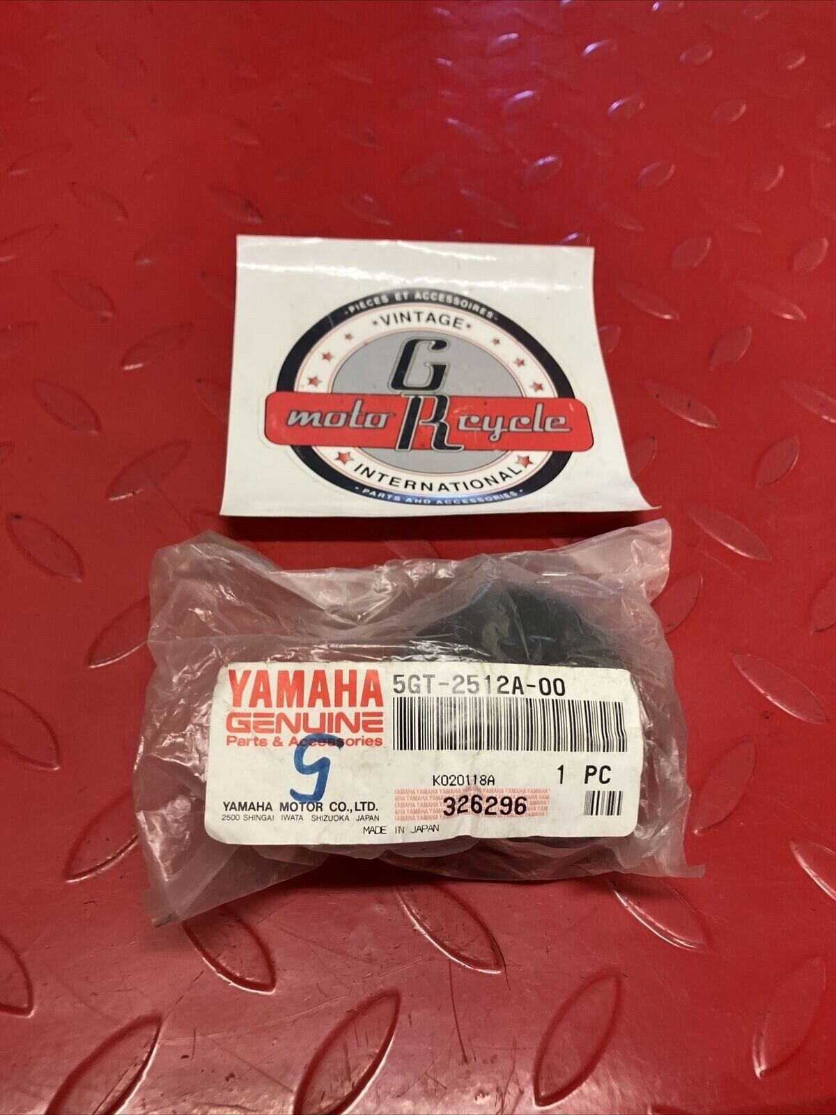NEW NOS YAMAHA GRIZZLY KODIAK WHEEL CAP COVER 5GT-2512A-00-00 Y59