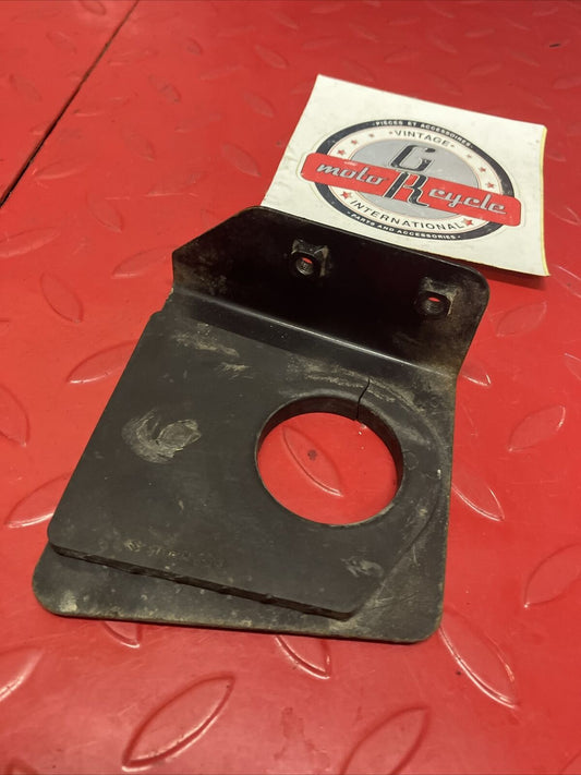 Suzuki RV90 1975 fuel tank pump packing set bracket plate